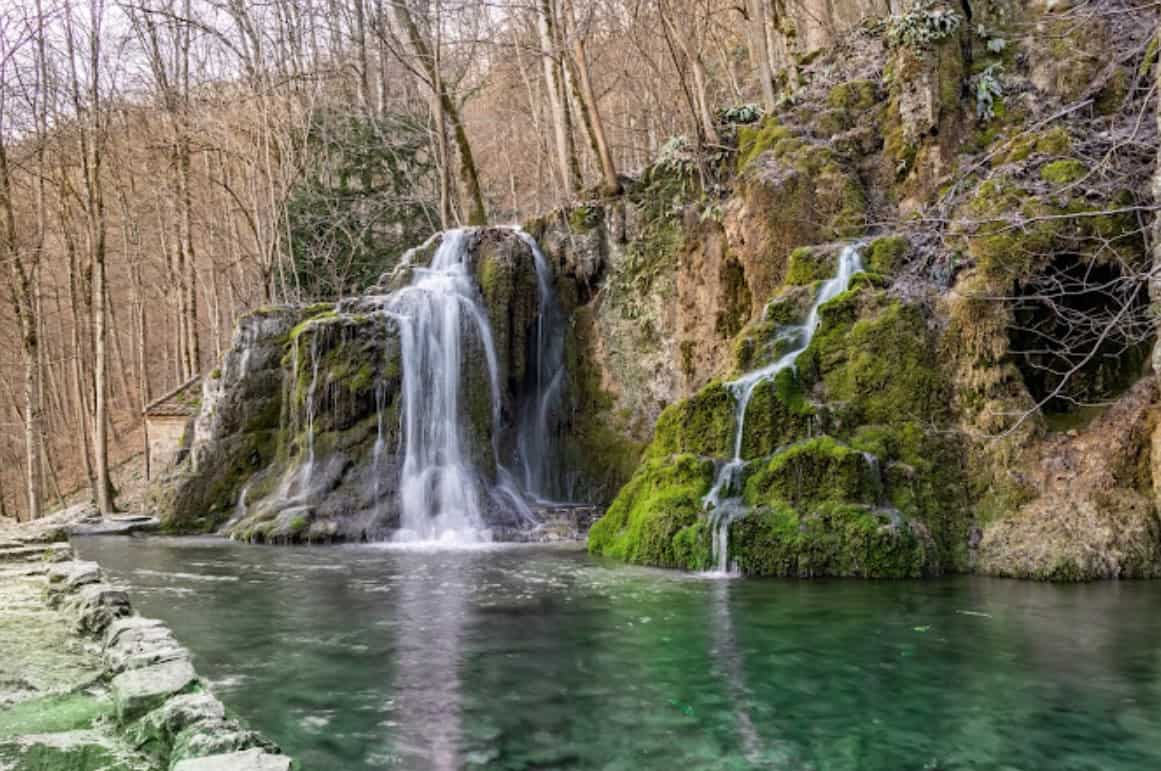 Gütersteiner Wasserfall auf dem Wasserfallweg in Bad Urach - wunderschönes  Ausflugsziel auf der Alb